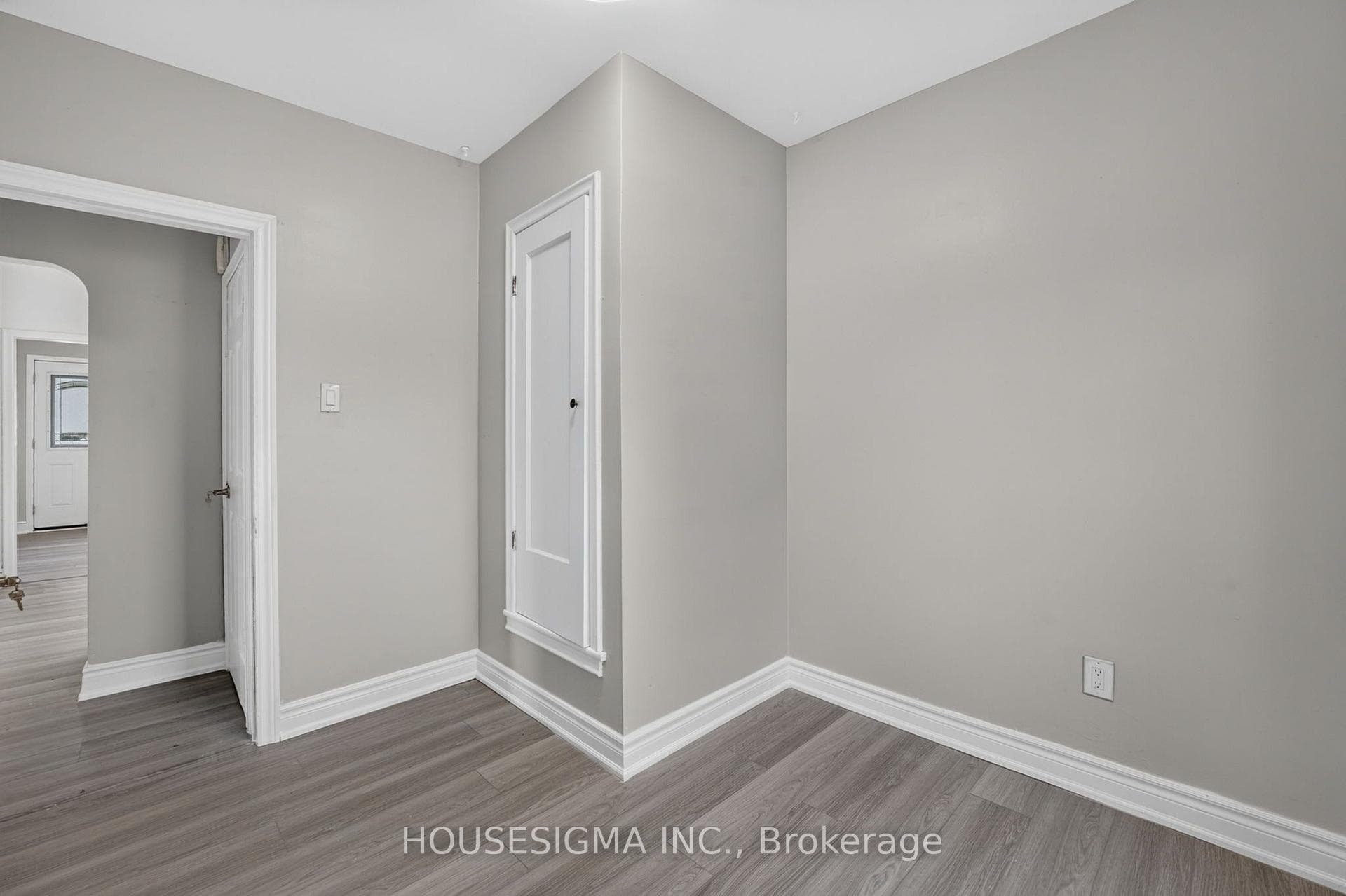 342 Carlton Street photo 14