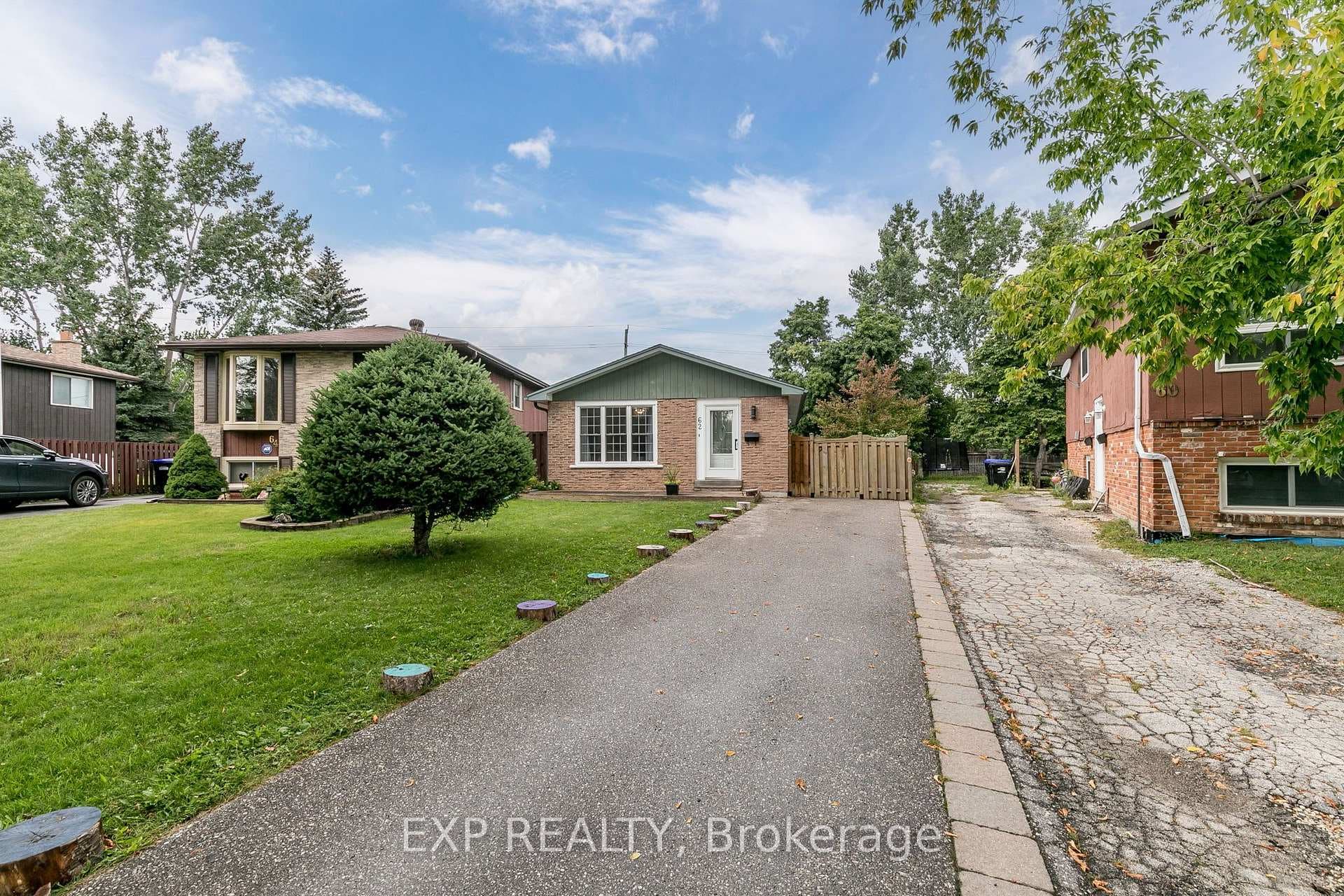 62 Courtice Crescent photo 1