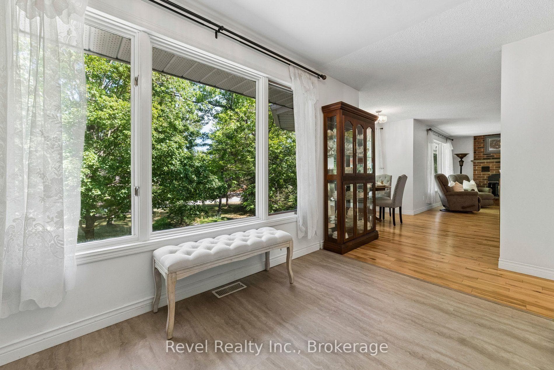 18 Bessie Avenue photo 22