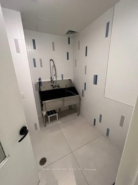 5 Defries Street Unit 2402 photo 31