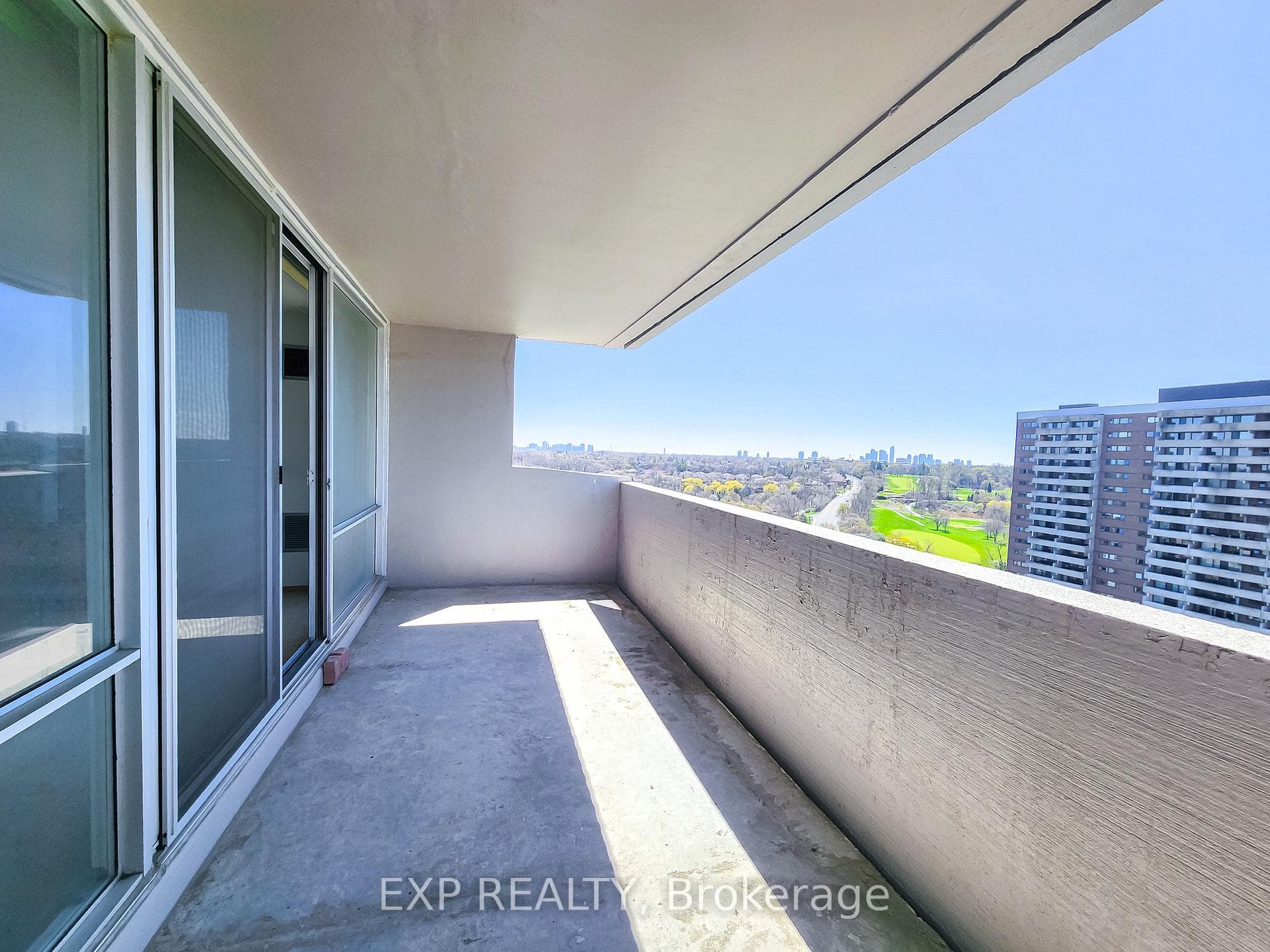 270 Scarlett Road Unit 1704 photo 18