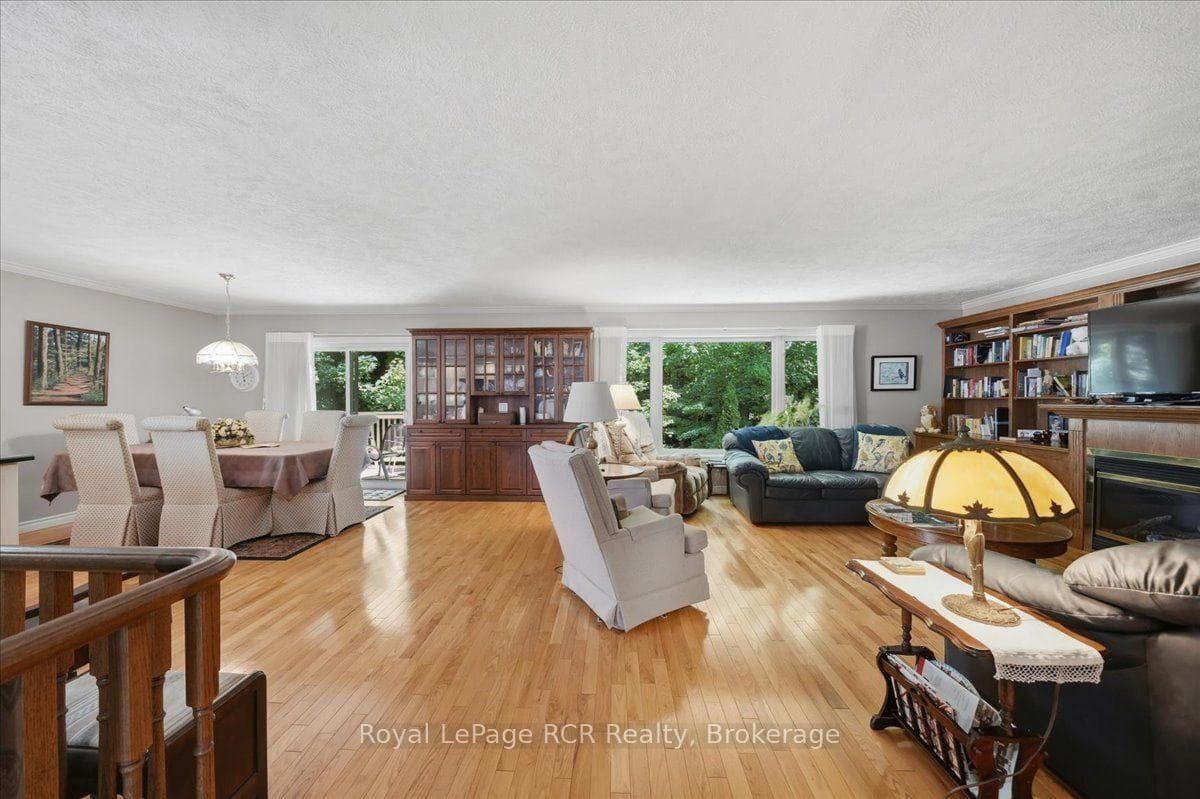 255 2nd Avenue photo 24