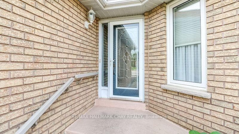 163 Livingstone Street photo 3