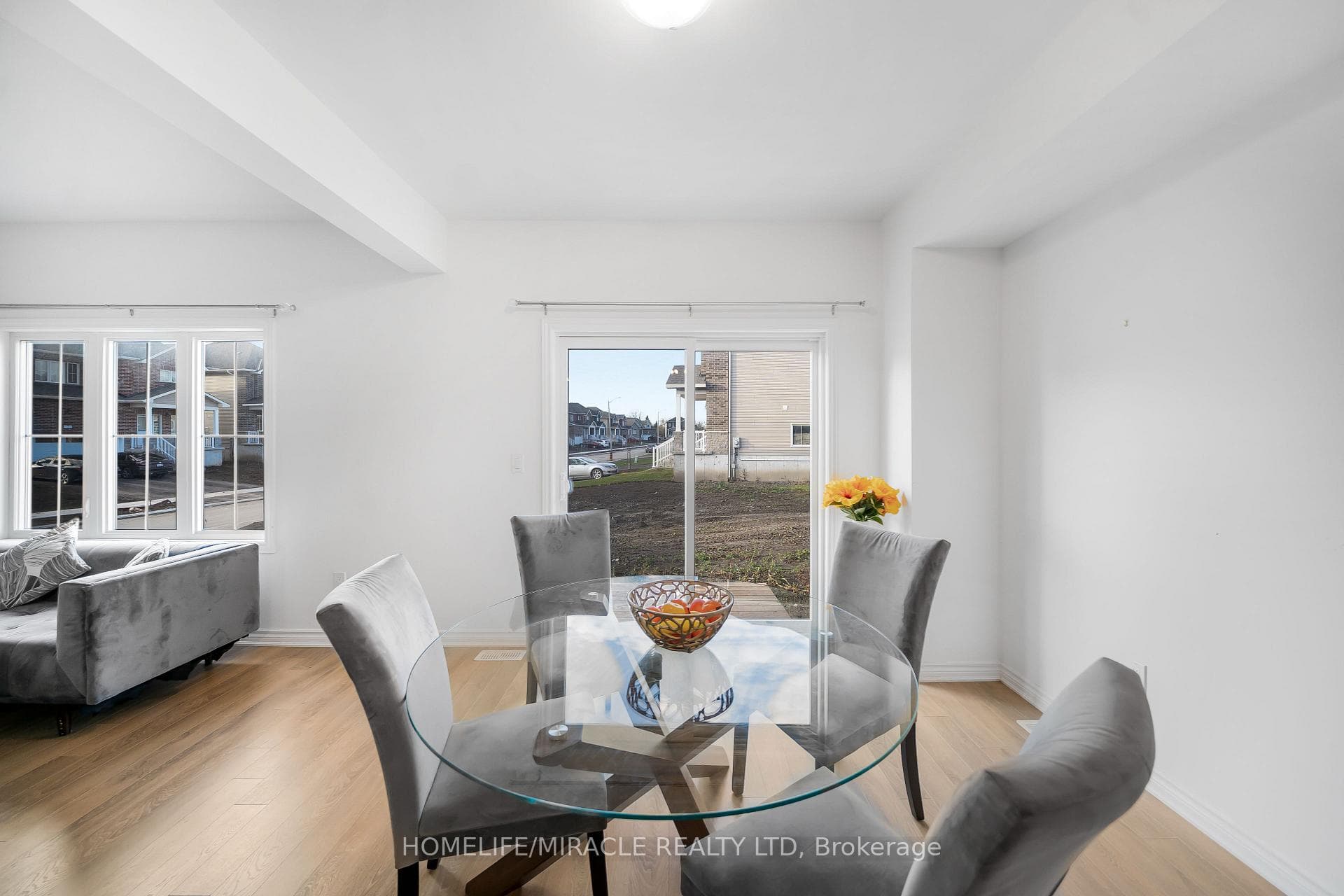 23 Lincoln Drive photo 12