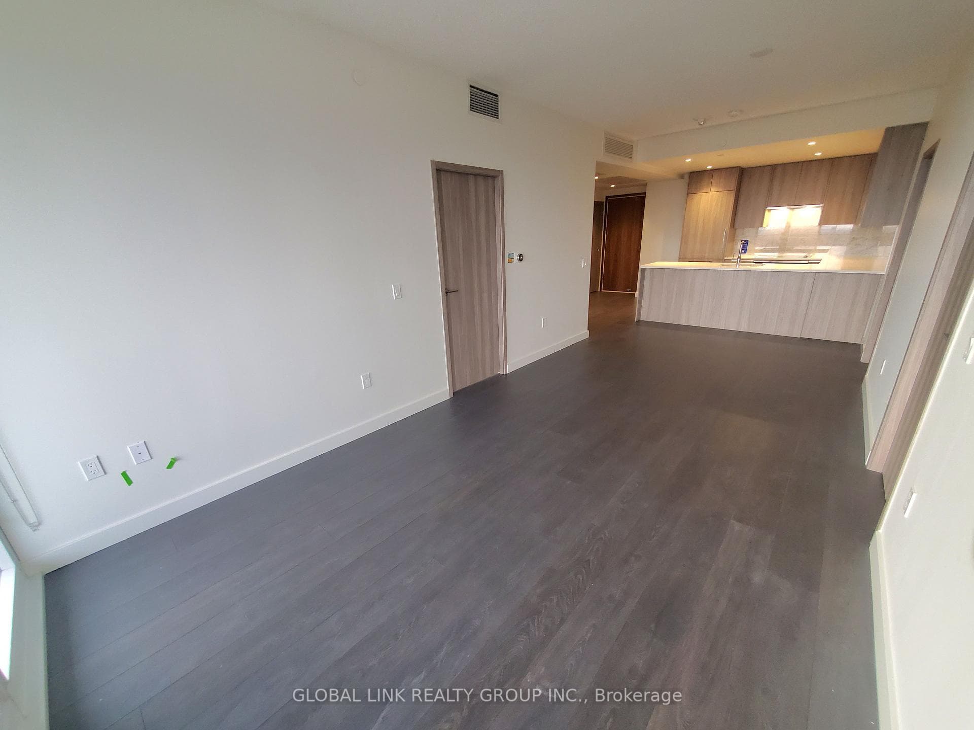 95 MCMAHON Drive Unit 3502 photo 5