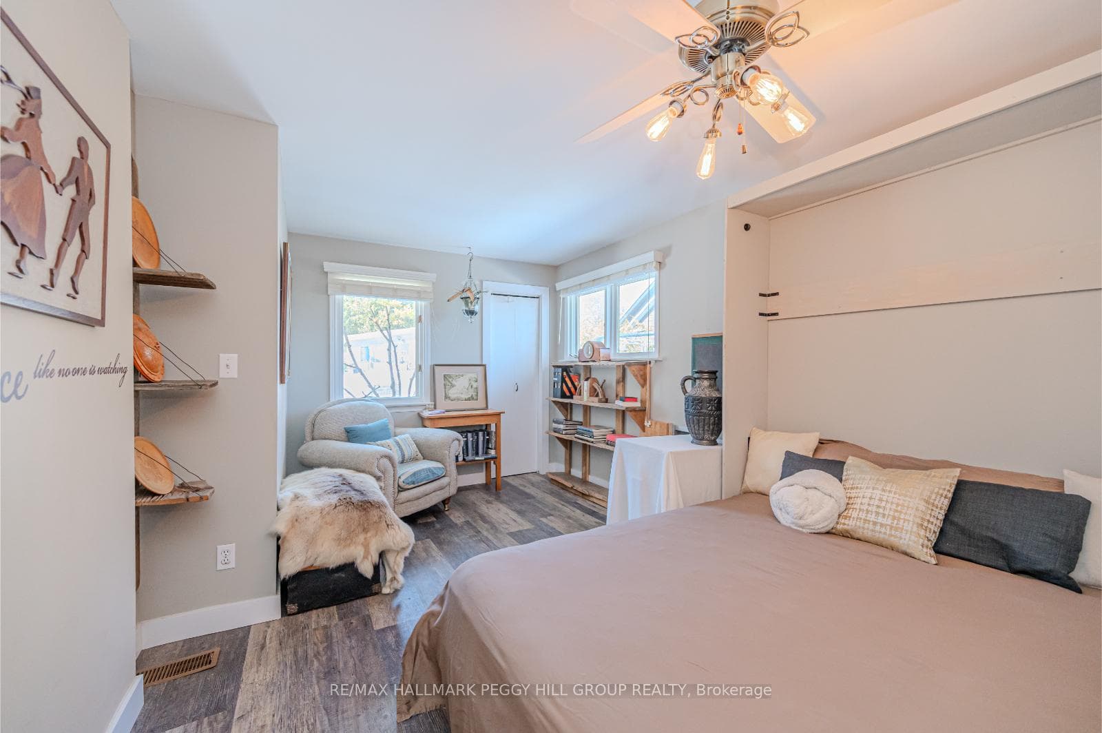 985 Lakeshore Road photo 16