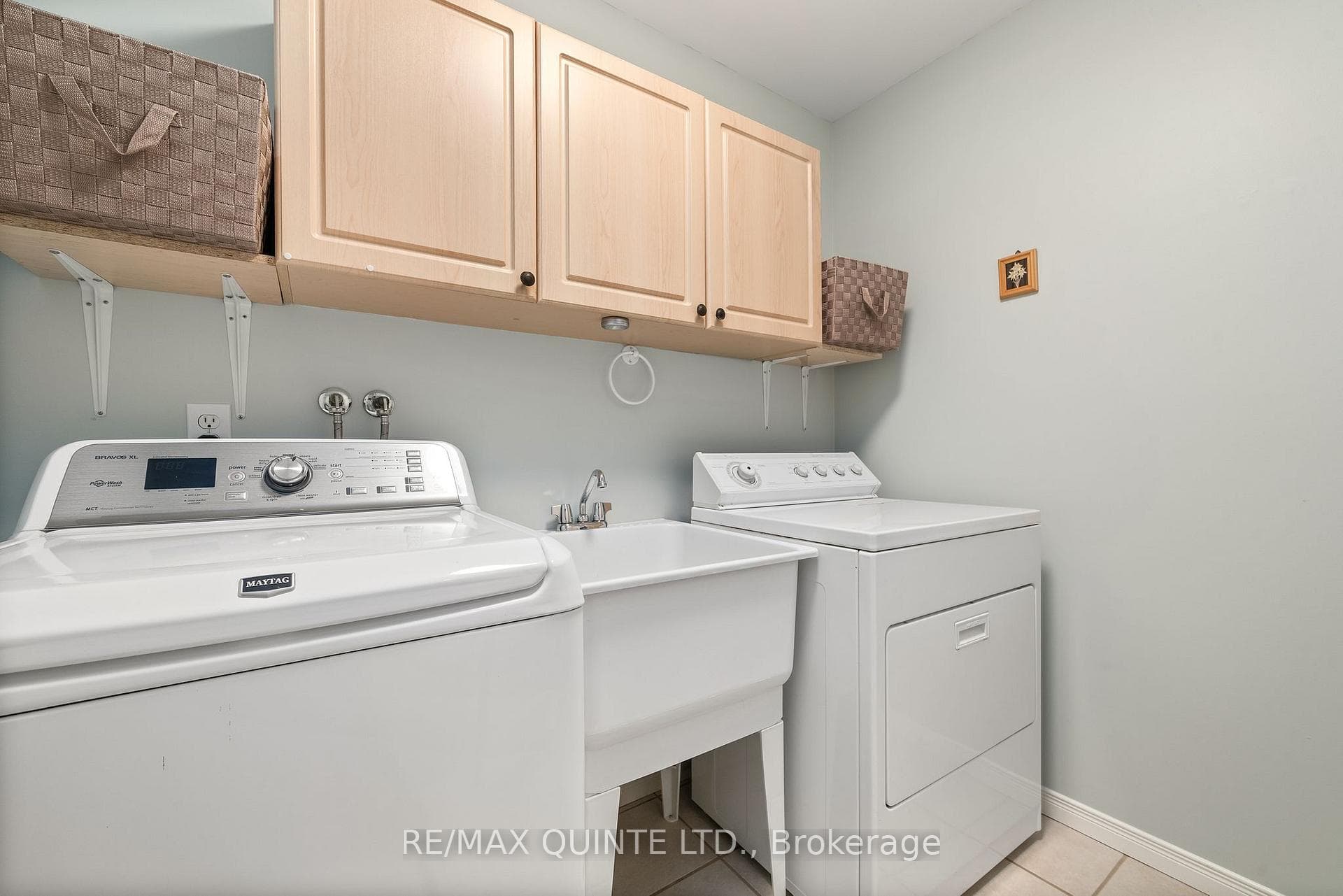 61 Hemlock Crescent photo 22
