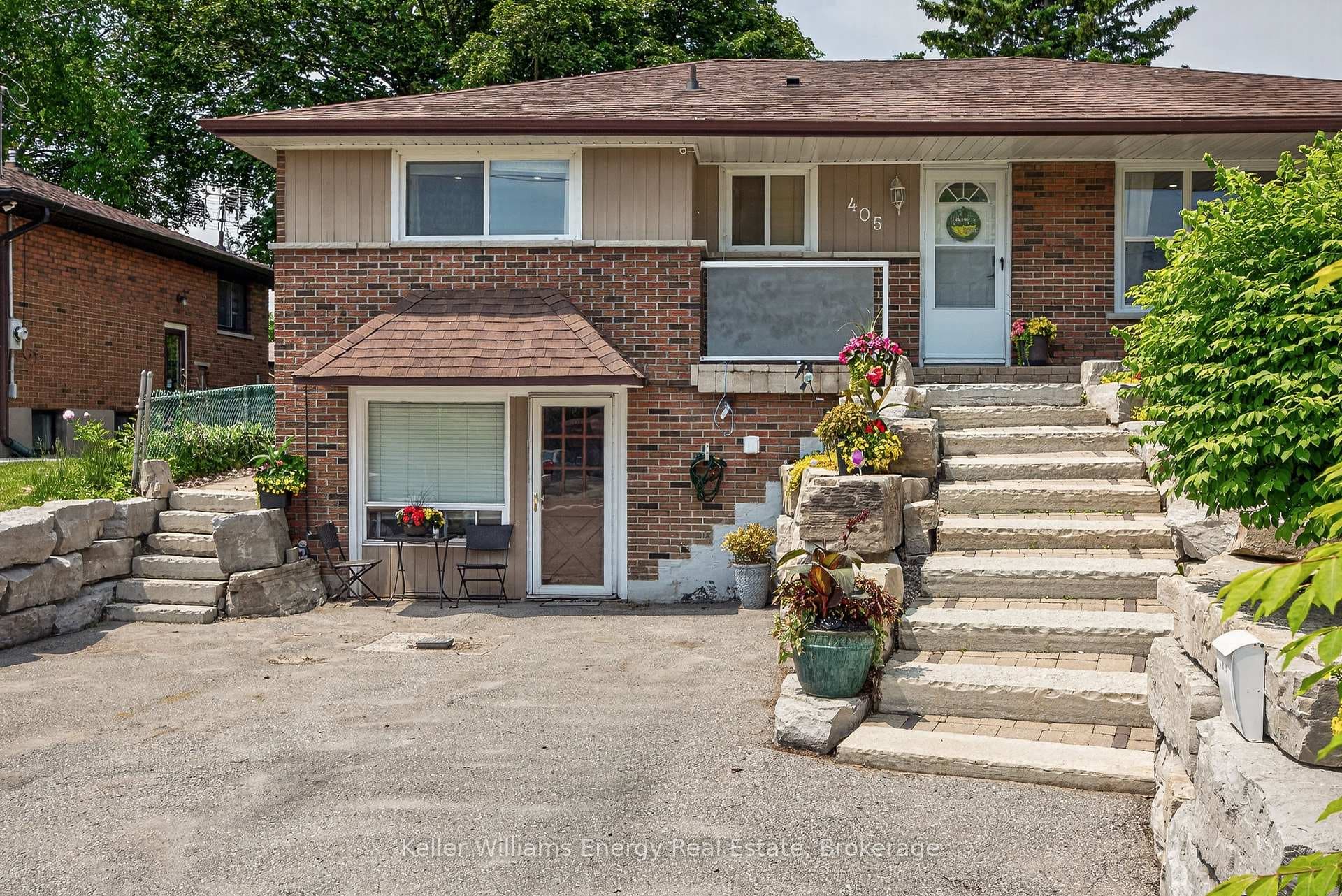 405 Bernhard Crescent photo 4