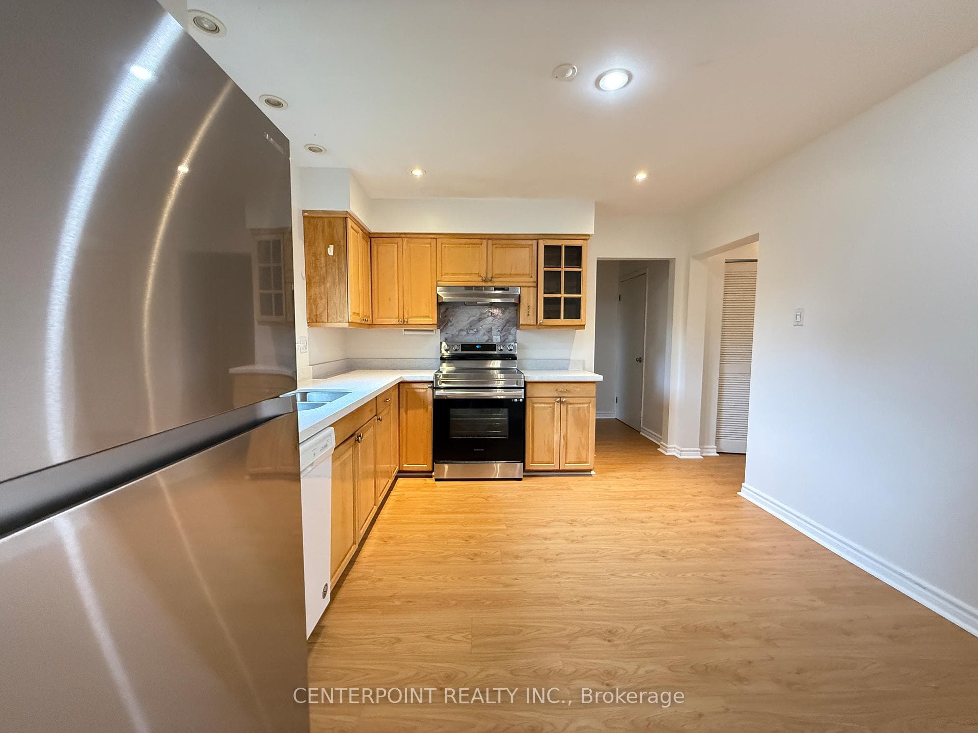 4 Bellbury Crescent photo 7
