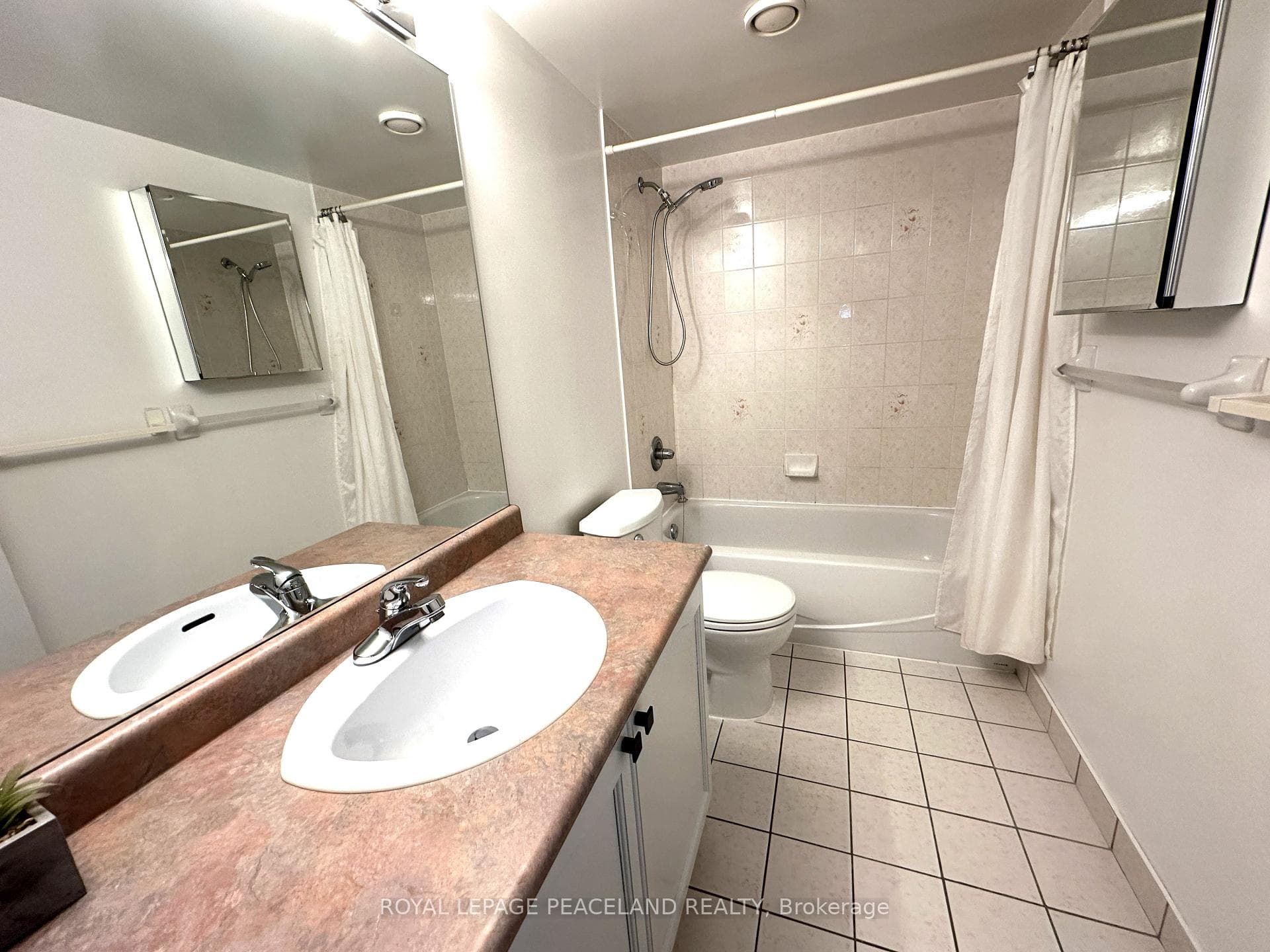 28 Empress Avenue Unit 309 photo 16