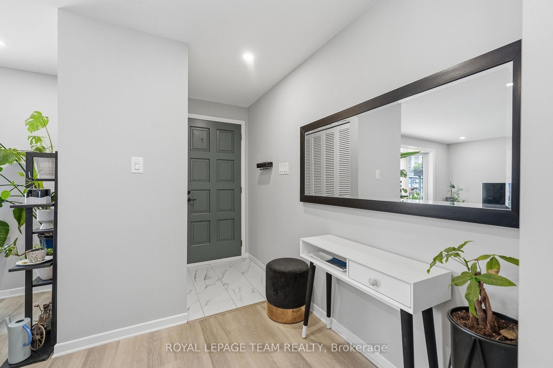 289 Montfort Street photo 7