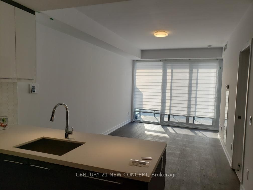 488 University Avenue Unit 3915 photo 8