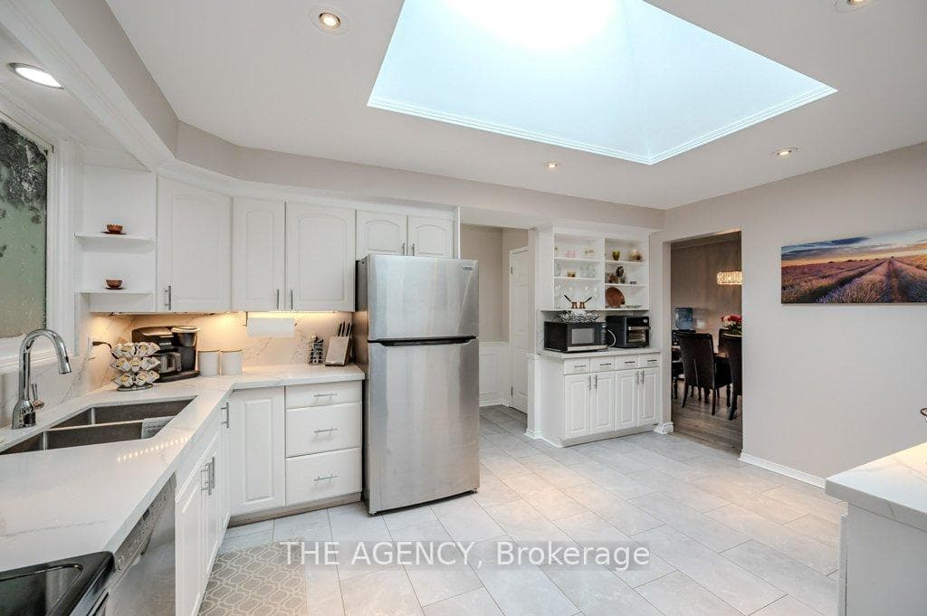 22 Brookside Crescent photo 18
