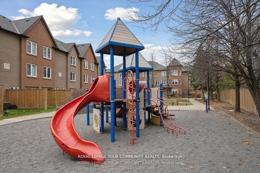 735 New Westminster Drive Unit 36 photo 6