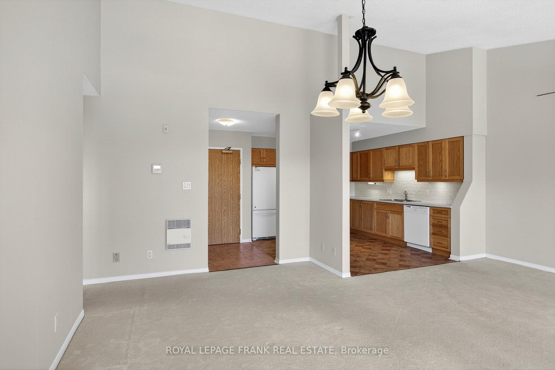 1099 Clonsilla Avenue Unit Bldg C #310 photo 17