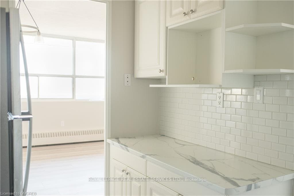 2263 Marine Drive Unit 901 photo 13