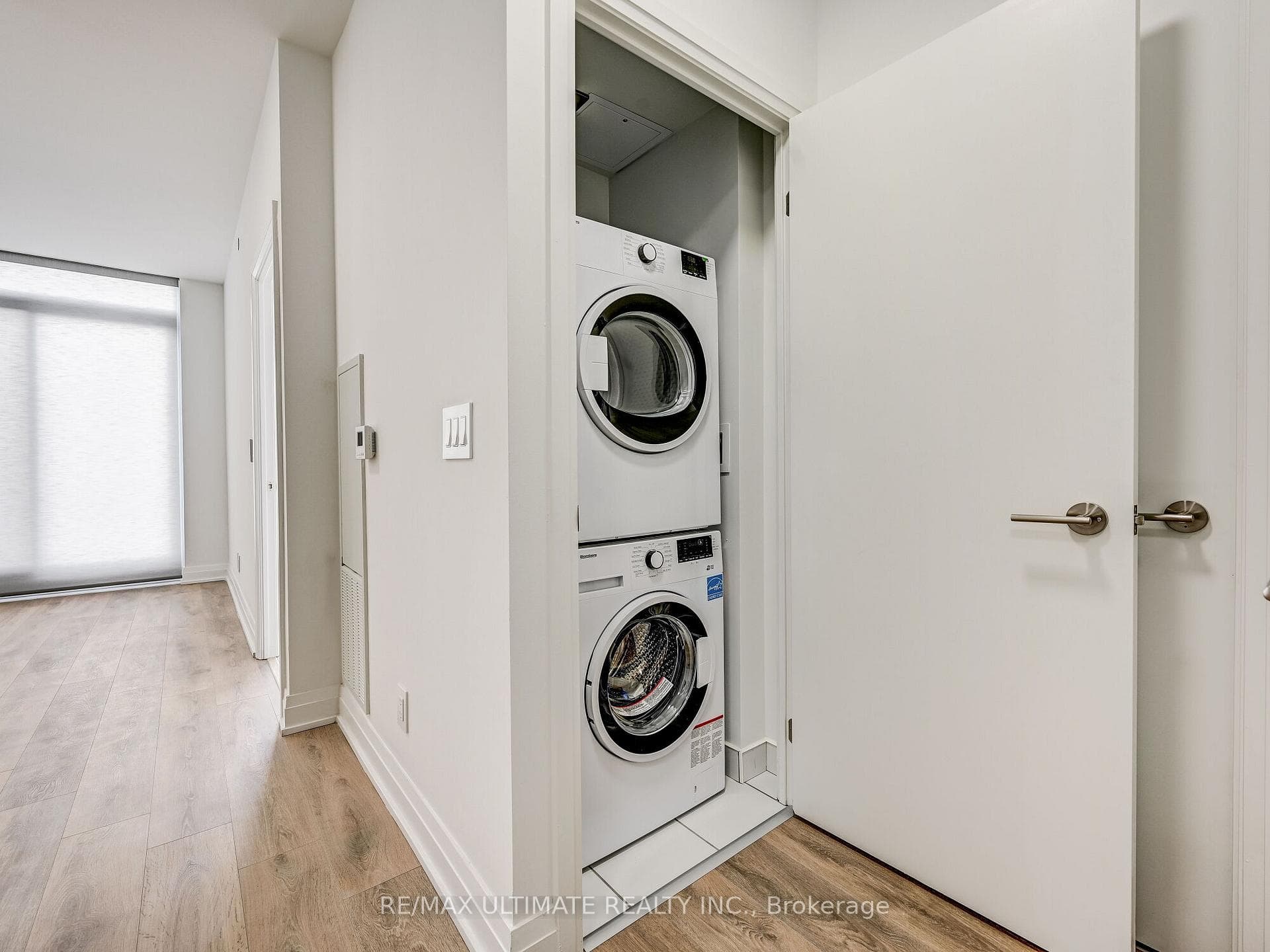 Ensuite Laundry