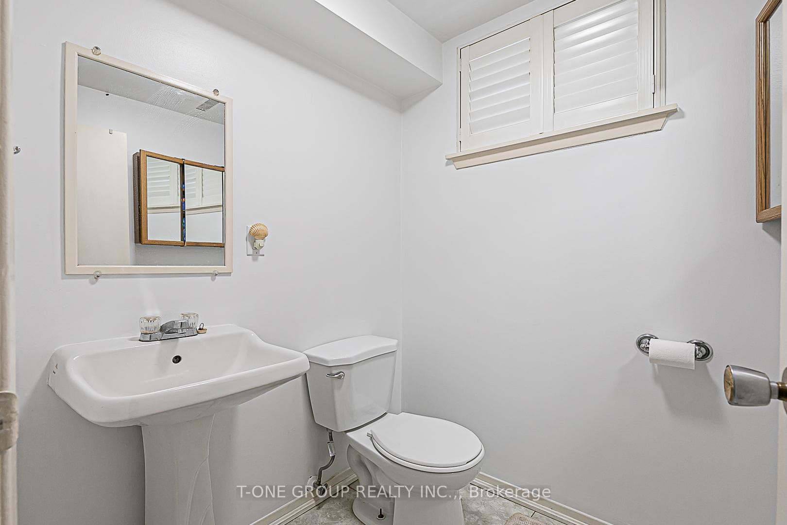 535 Bradley Drive photo 27