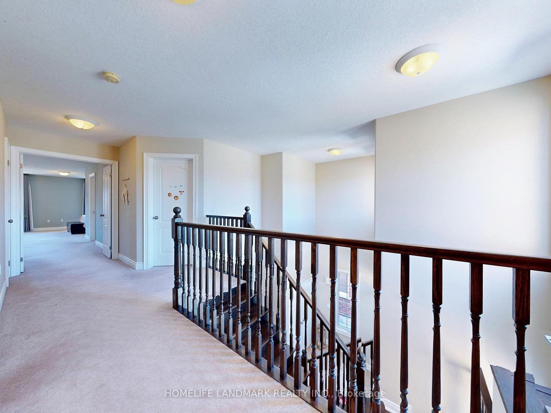 73 GRAIHAWK Drive photo 34