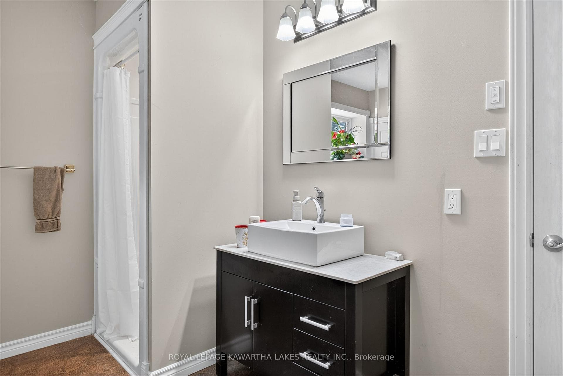 21 Hillside Drive photo 27