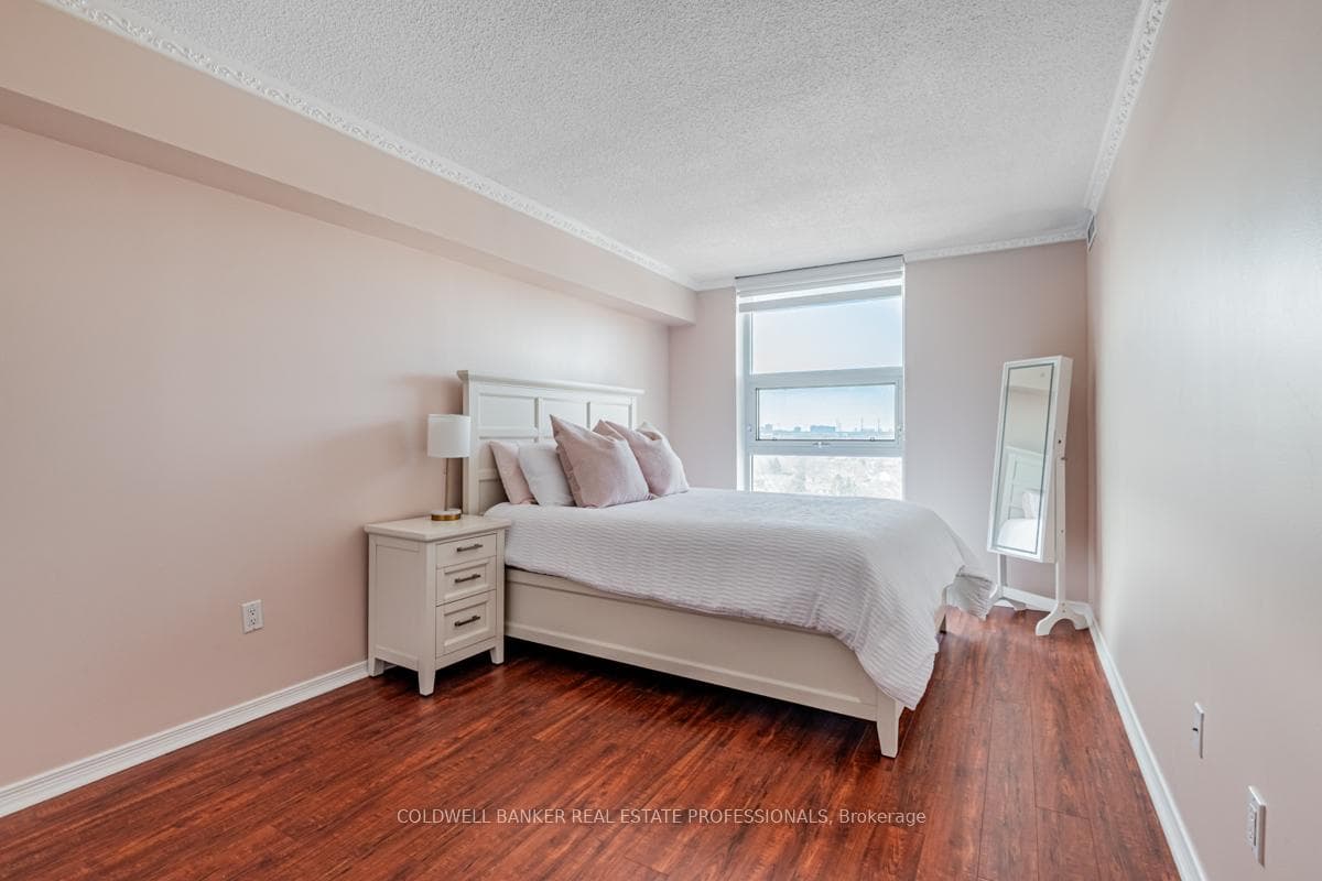 10 Dean Park Road Unit 1019 photo 18
