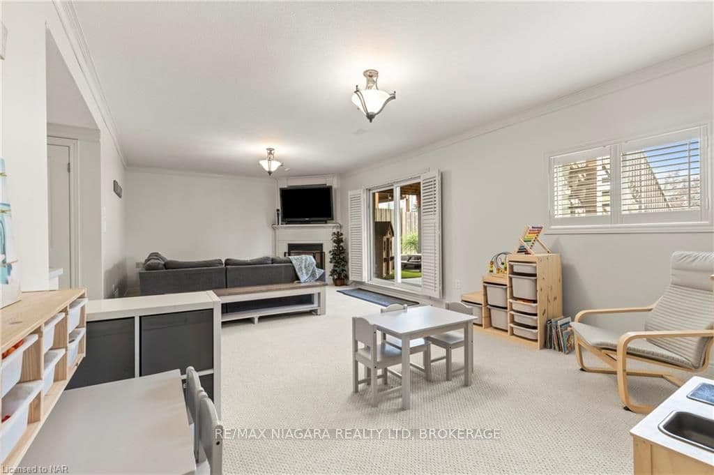27 MICHELLE Court photo 34