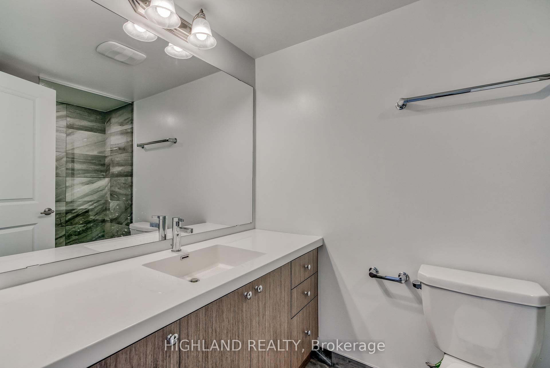 78 Stanley Greene Boulevard photo 12
