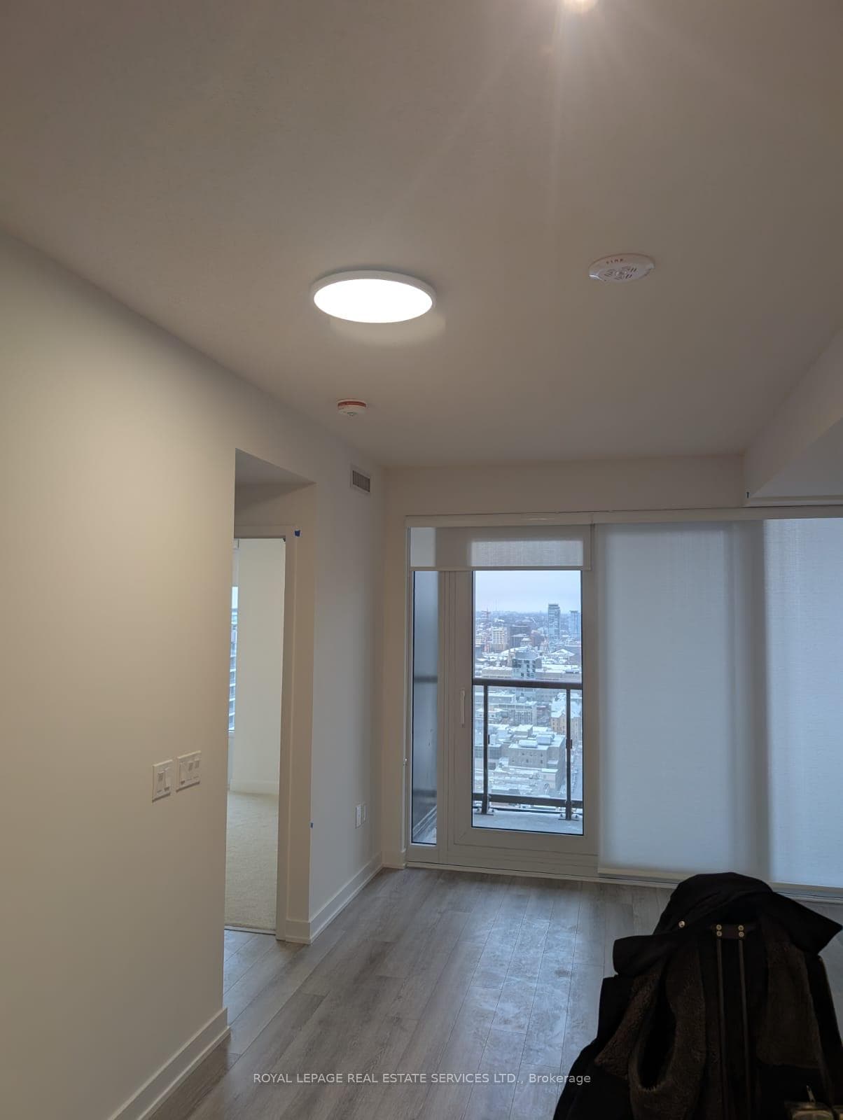 238 SIMCOE Street Unit 3501 photo 17