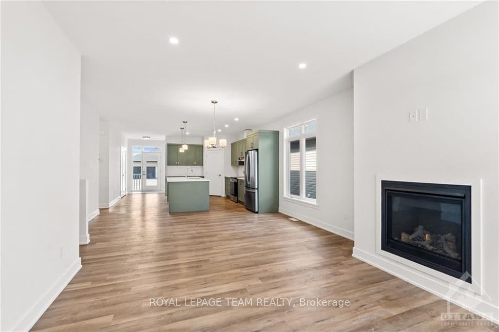 303 WOOD Avenue photo 11