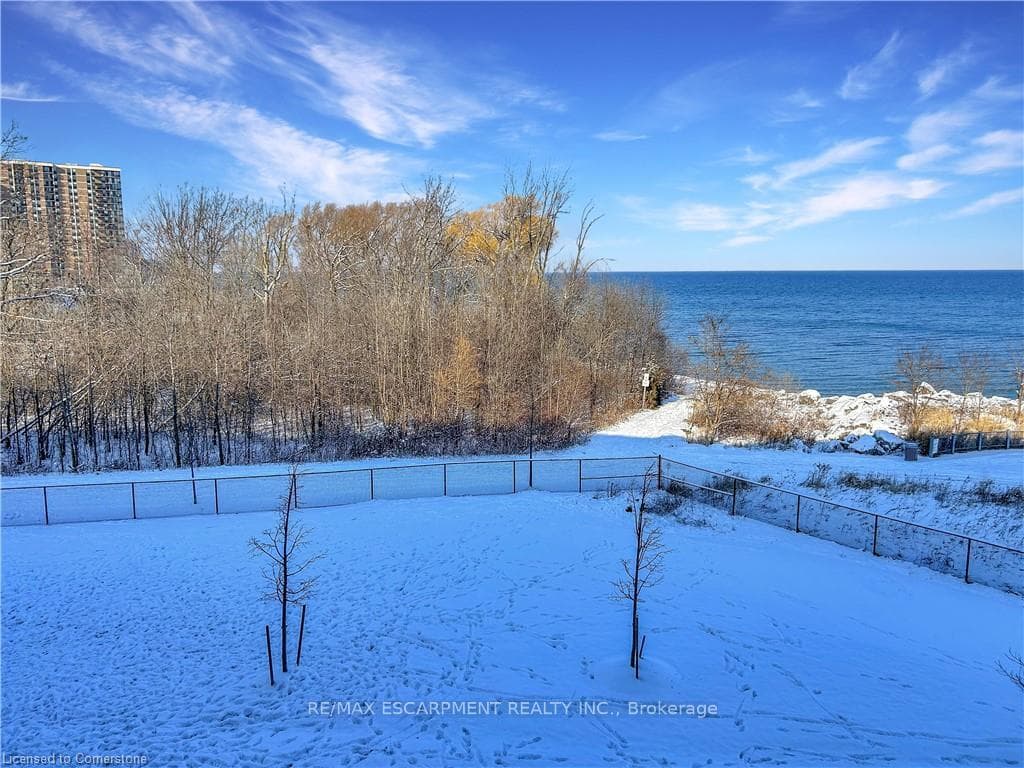 125 Shoreview Place Unit 329 photo 3