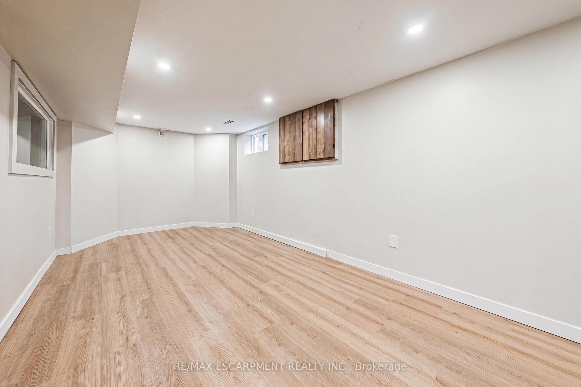 239 Rosewood Road photo 22