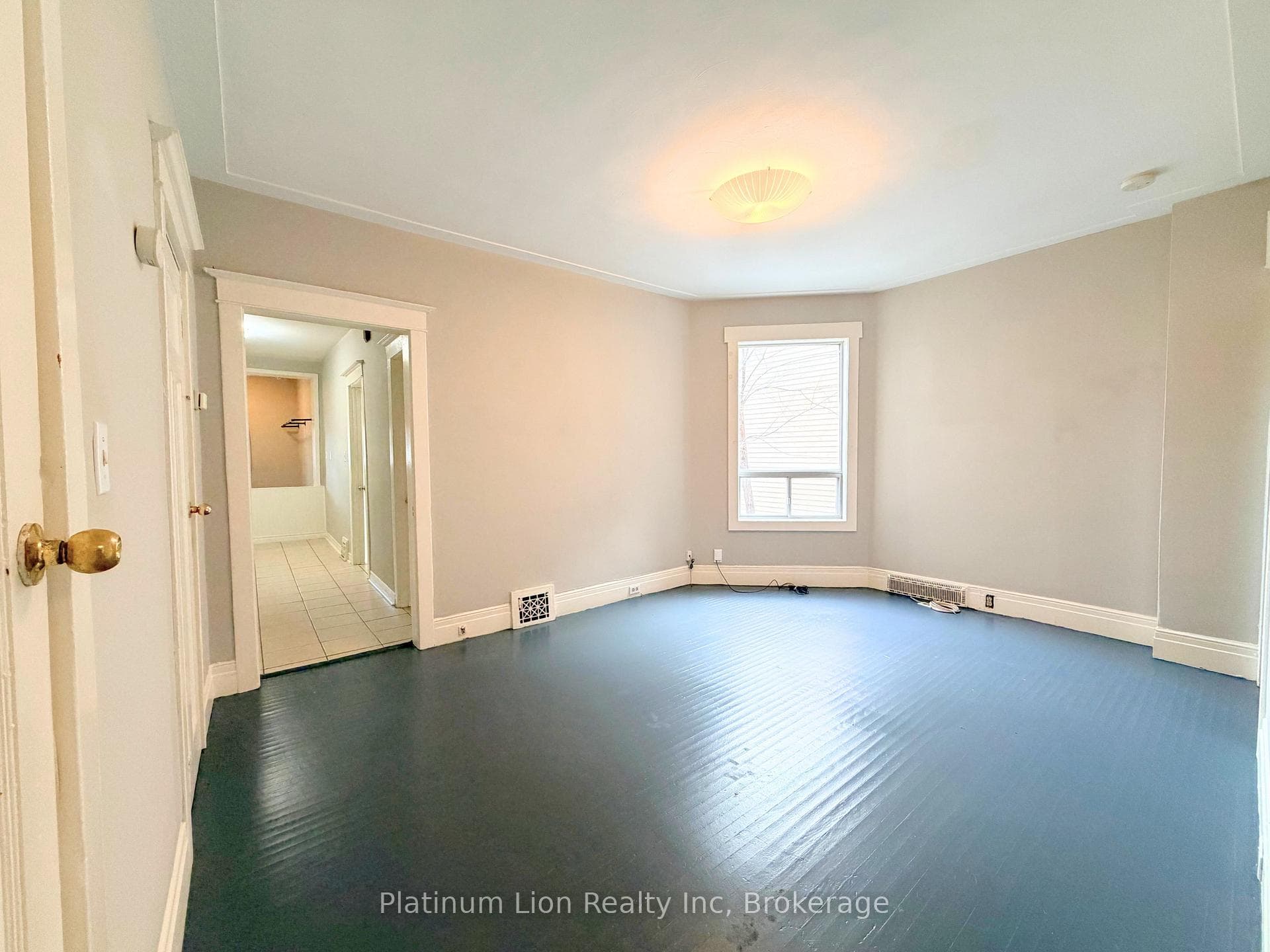 254 Emerald Street Unit Lower photo 4