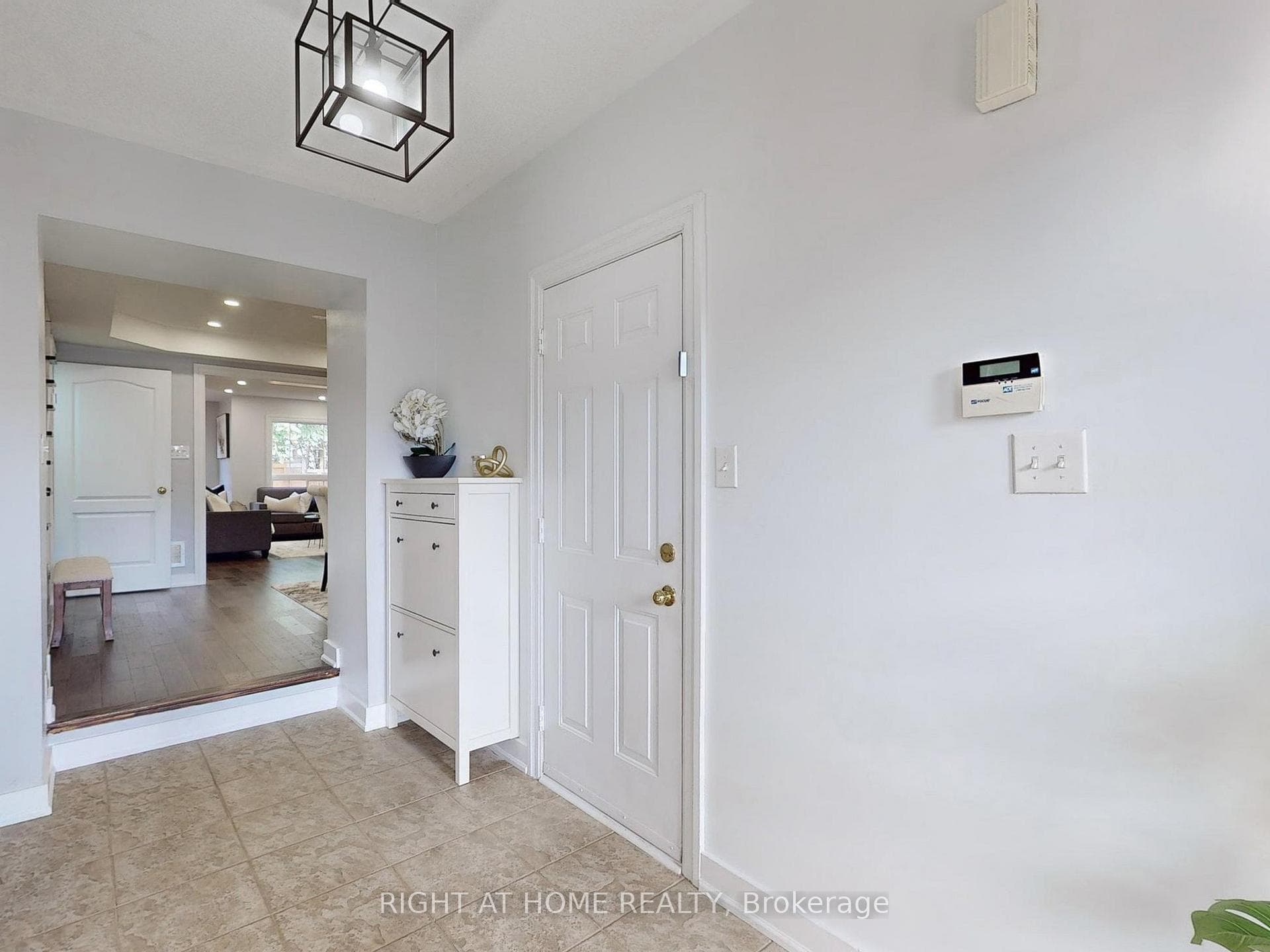 18 Brind-Sheridan Court photo 4