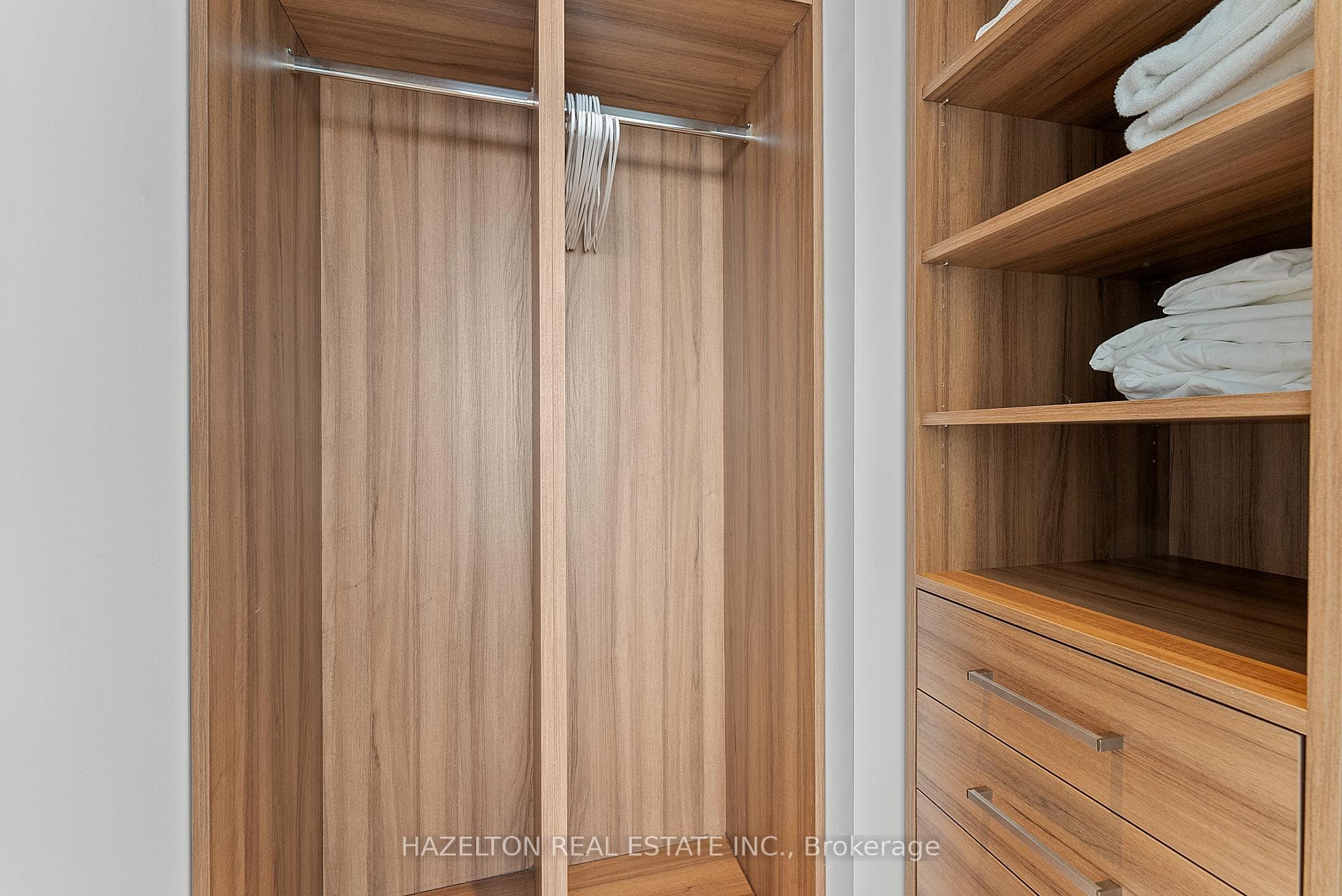 488 University Avenue Unit 3402 photo 10