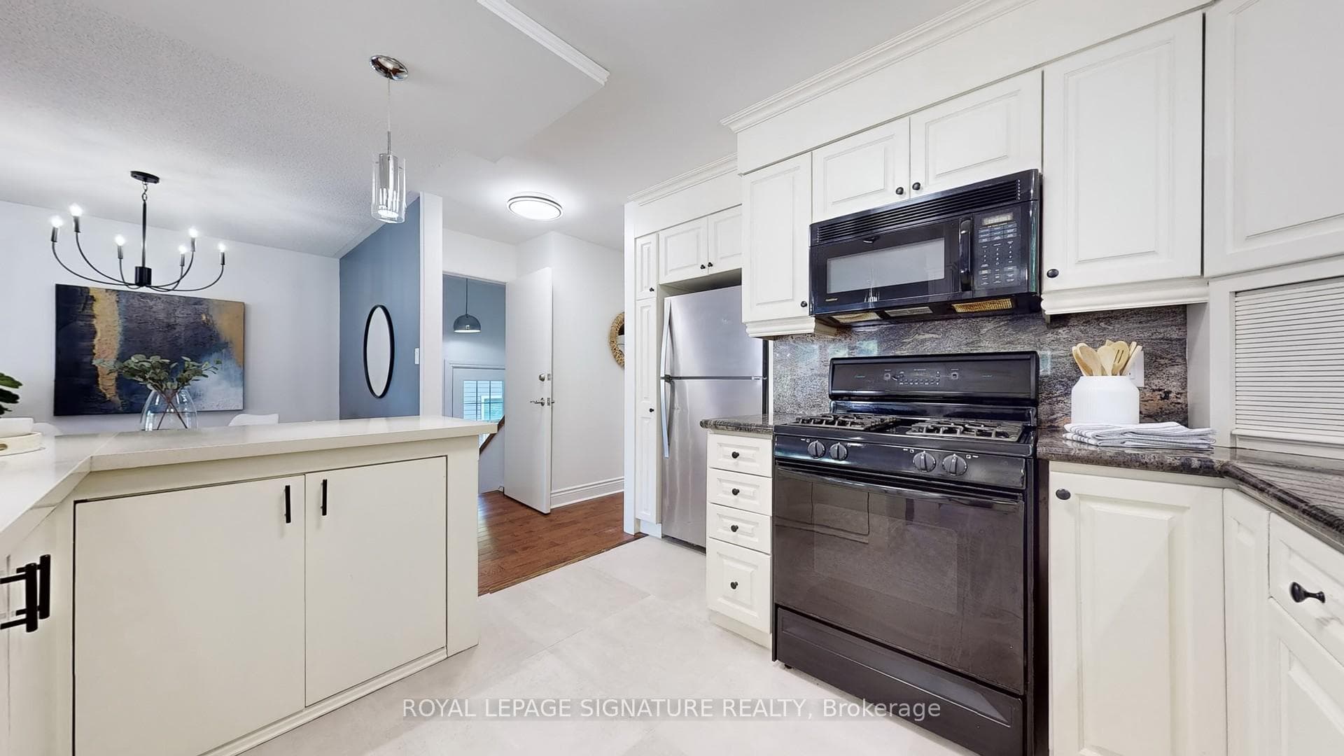 88 McCraney Street photo 7