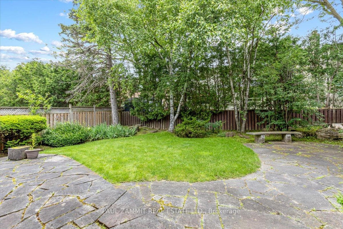 4 Granada Court photo 46
