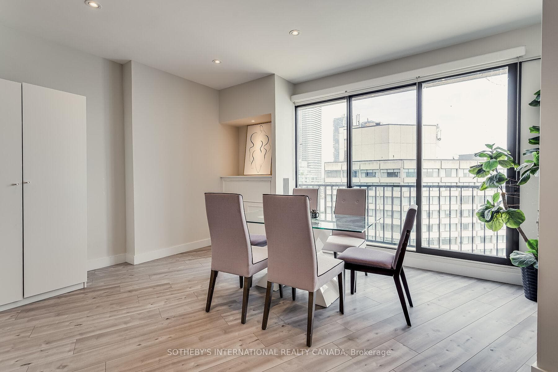 33 Harbour Square Unit 3408 photo 14