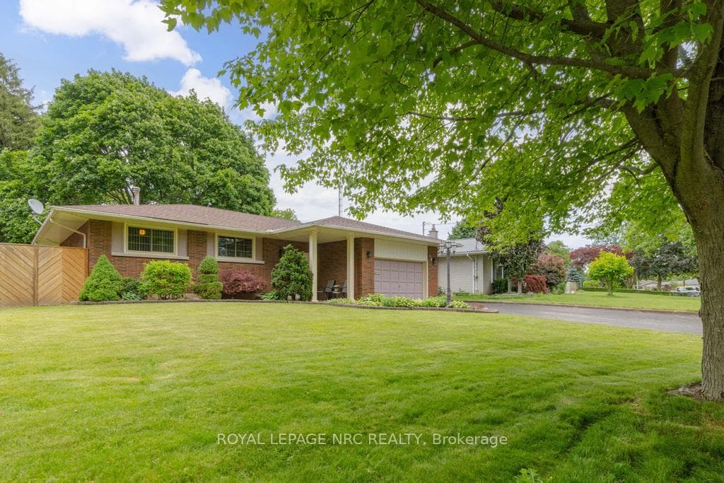 18 Cartier Drive photo 2