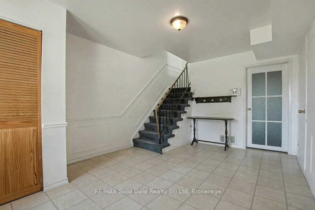 125 Ingleside Drive photo 3