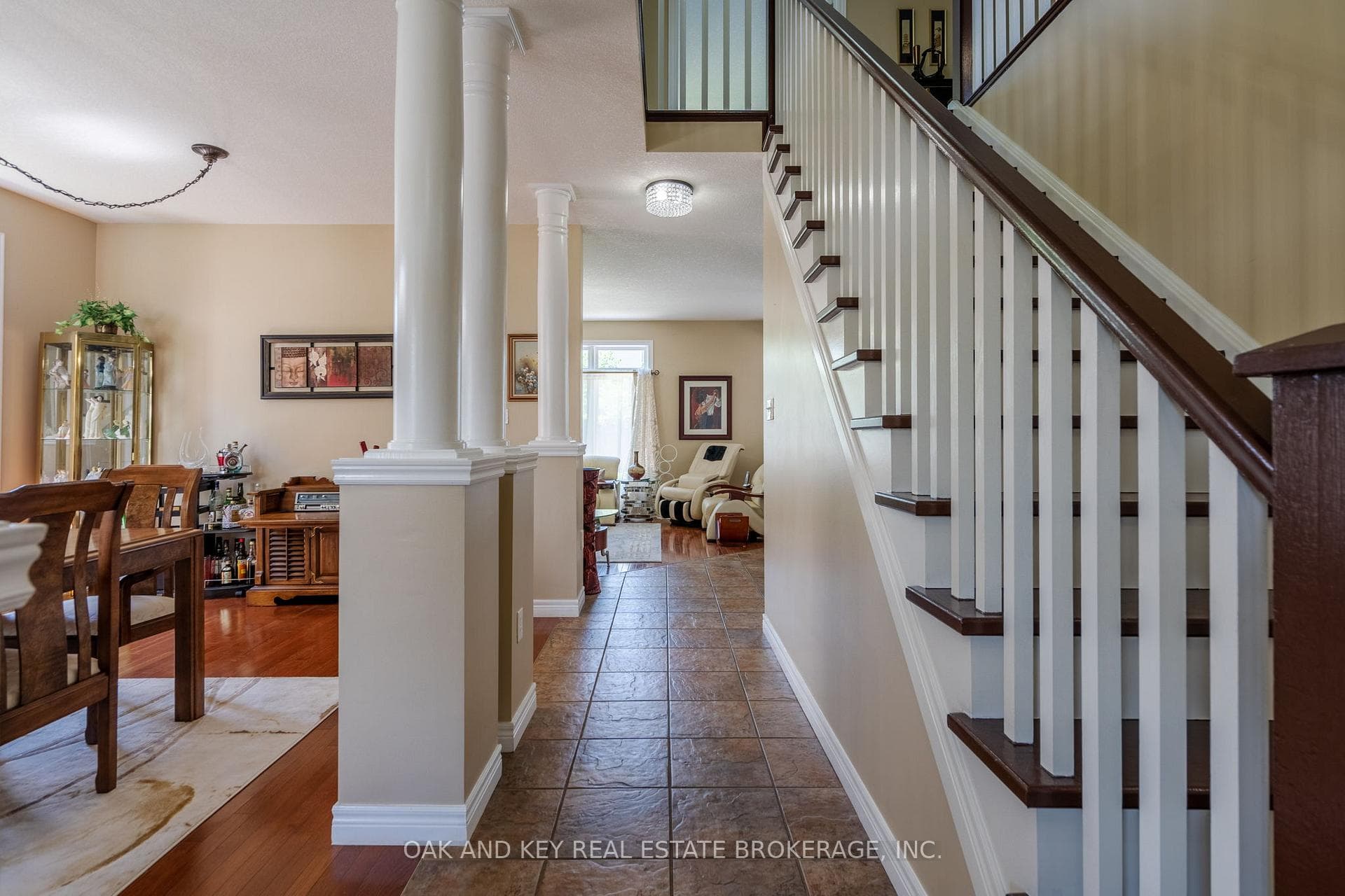769 RUSHBROOK Crescent photo 5