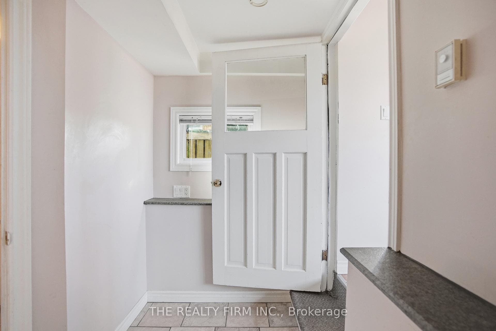 151 Brisbin Street photo 26