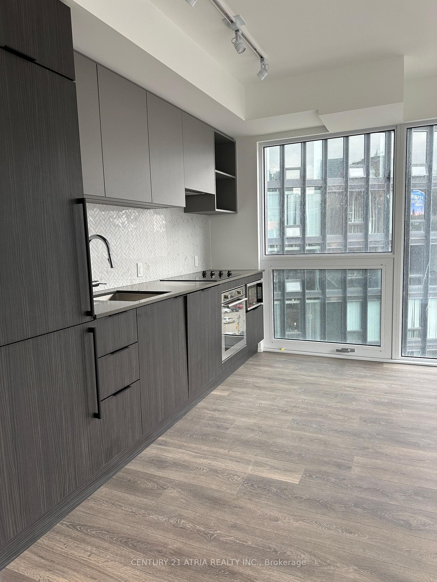 82 dalhousie Street Unit 805 photo 9