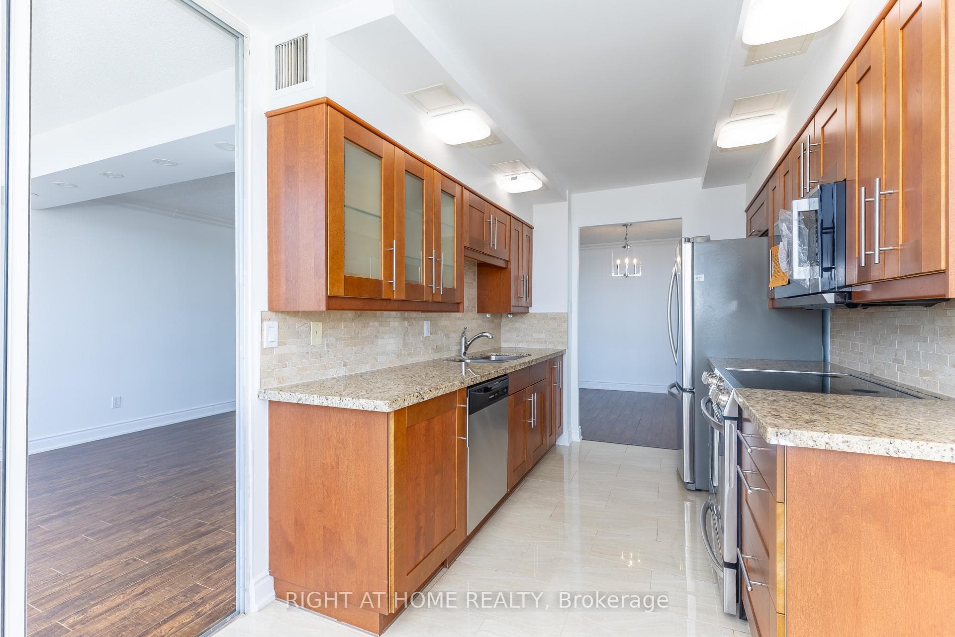 120 Promenade Circle Unit 1001 photo 23