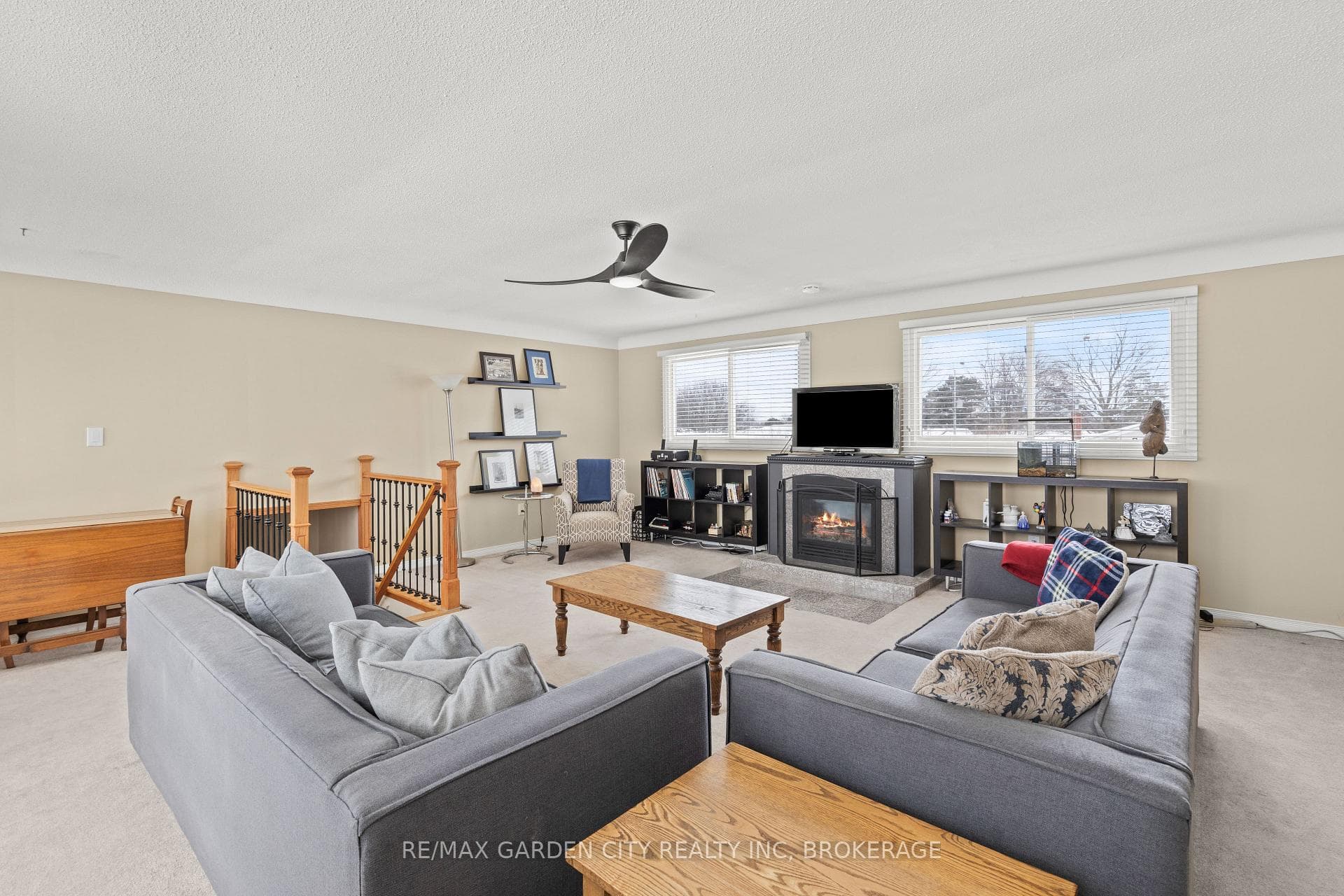30 St. Lawrence Drive photo 15