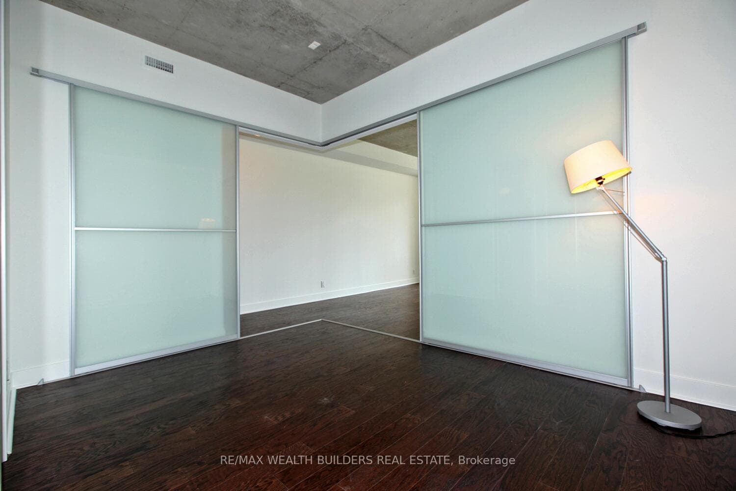 399 Adelaide Street Unit 311 photo 19