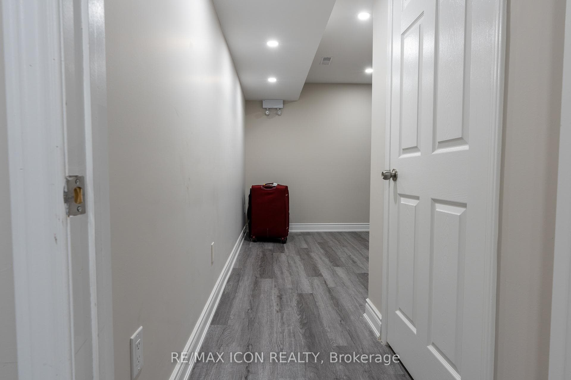 1108 Savoline Boulevard Unit LOWER photo 19