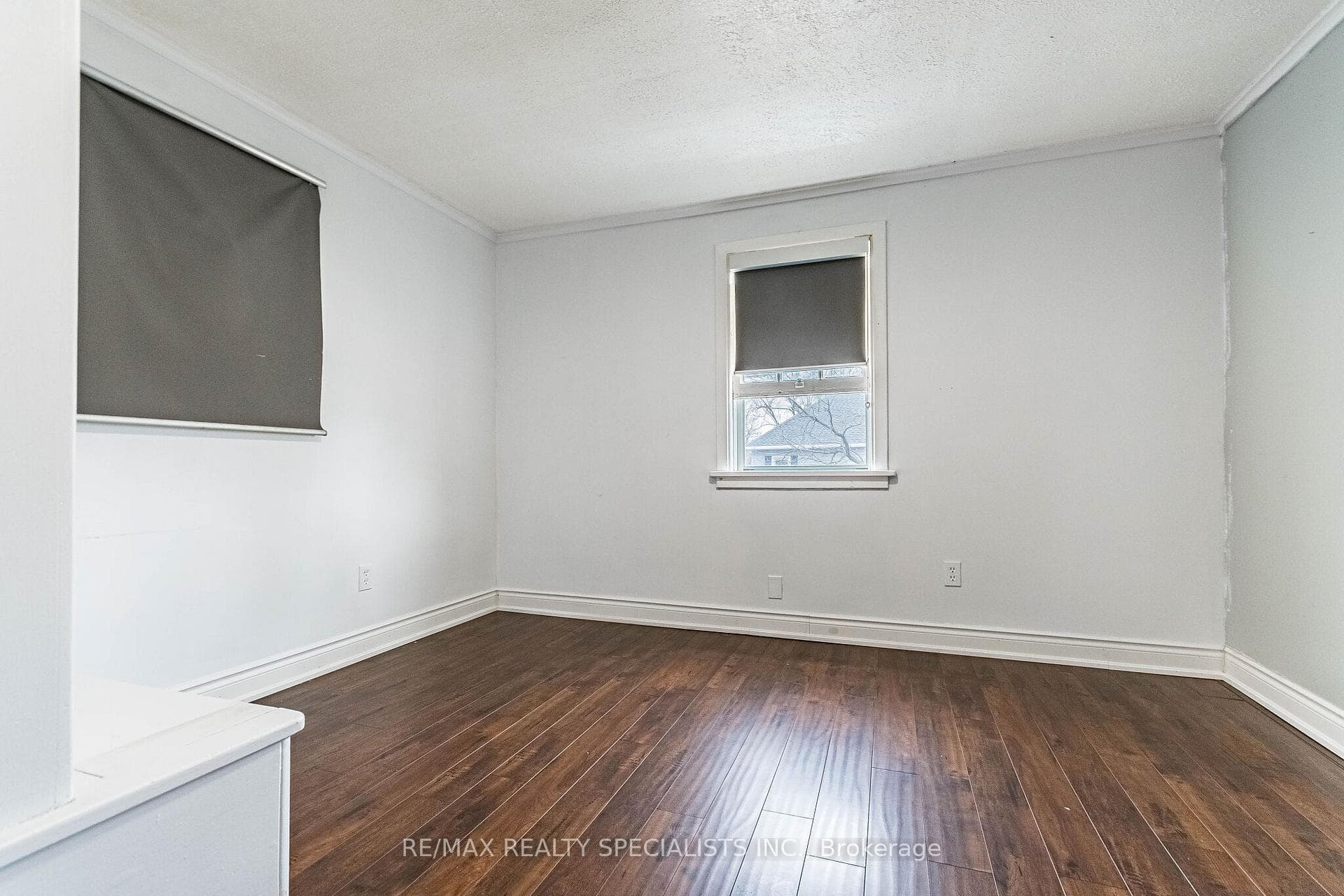1230 Duke Street photo 39