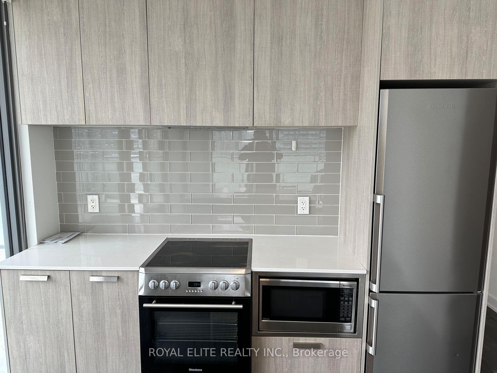 57 St. Joseph Street Unit 1610 photo 14