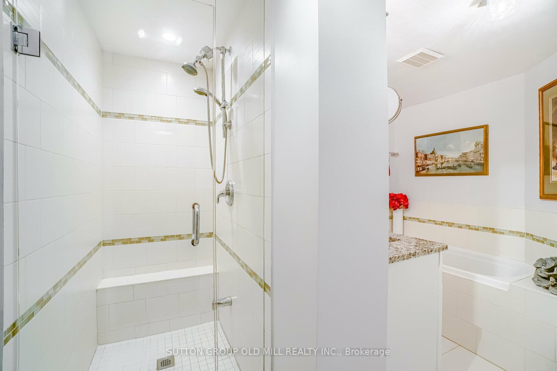 118 Mavety Street Unit Lower photo 19