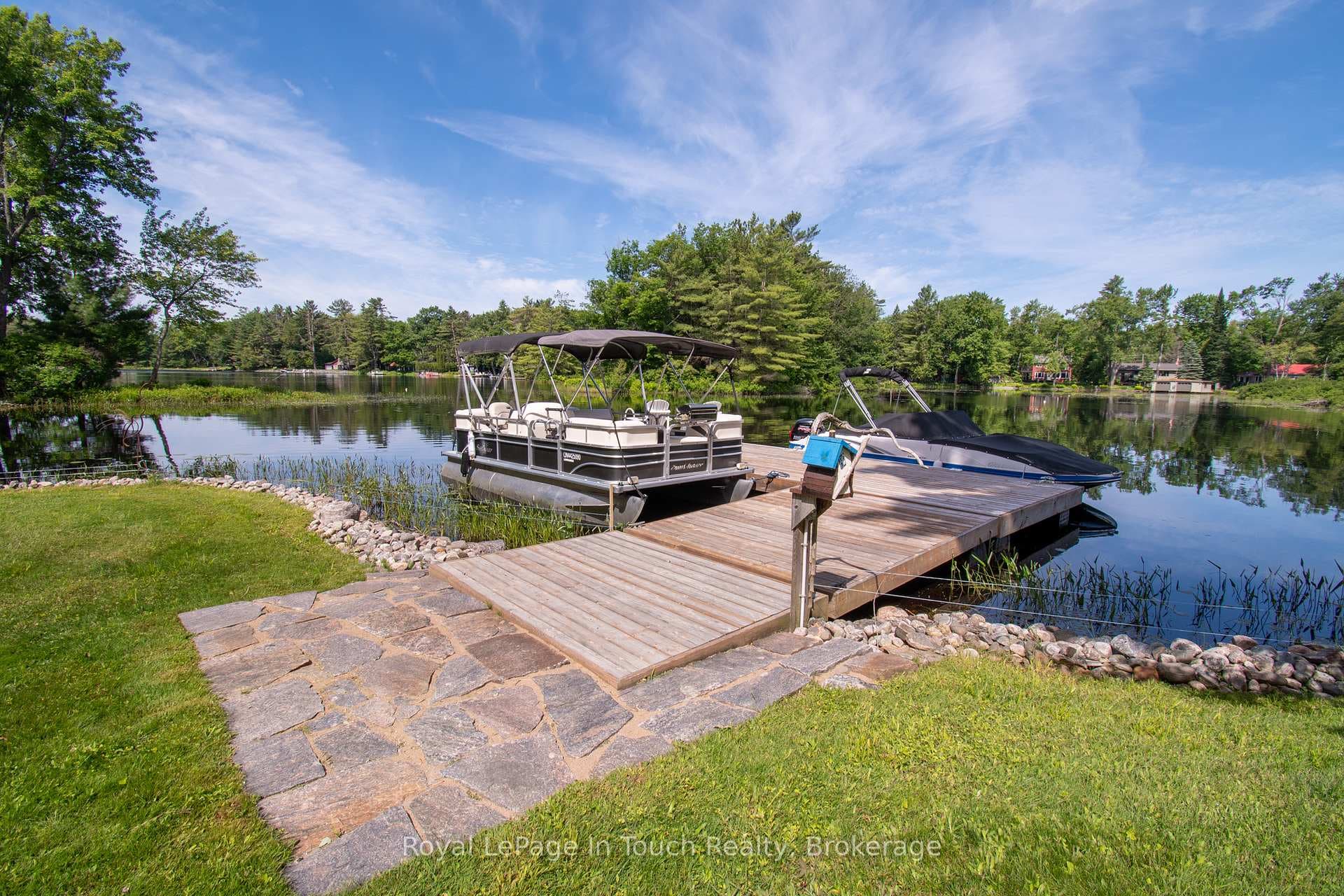 1464 Golden Beach Road photo 32